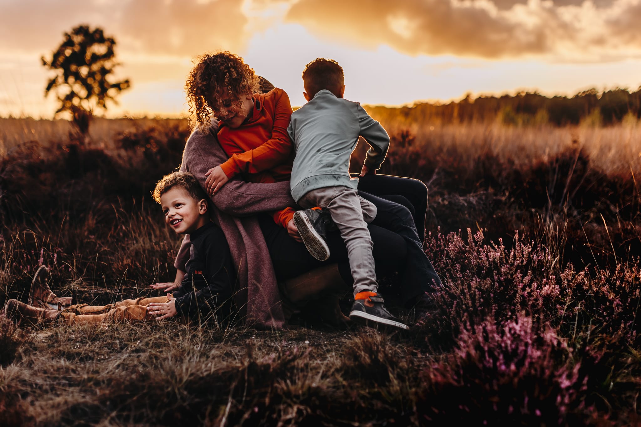 familiefotograaf familie fotoshoot zwangerschapshoot fotograaf Amersfoort, Apeldoorn, Zwolle, Nijkerk, Zeewolde, Ede, Naarden, Lelystad, Almere, Harderwijk, Ermelo, Nunspeet, Putten